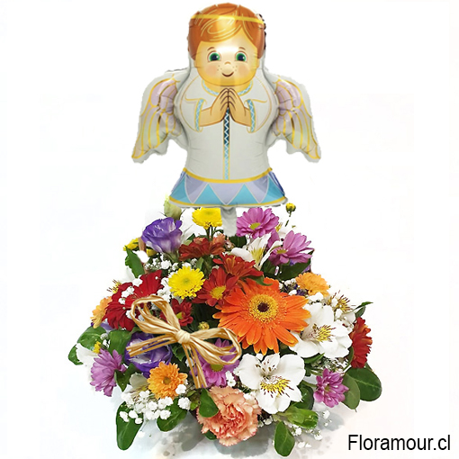 Arreglo de flores coloridas variadas con globo figurativo apto para niña o niño